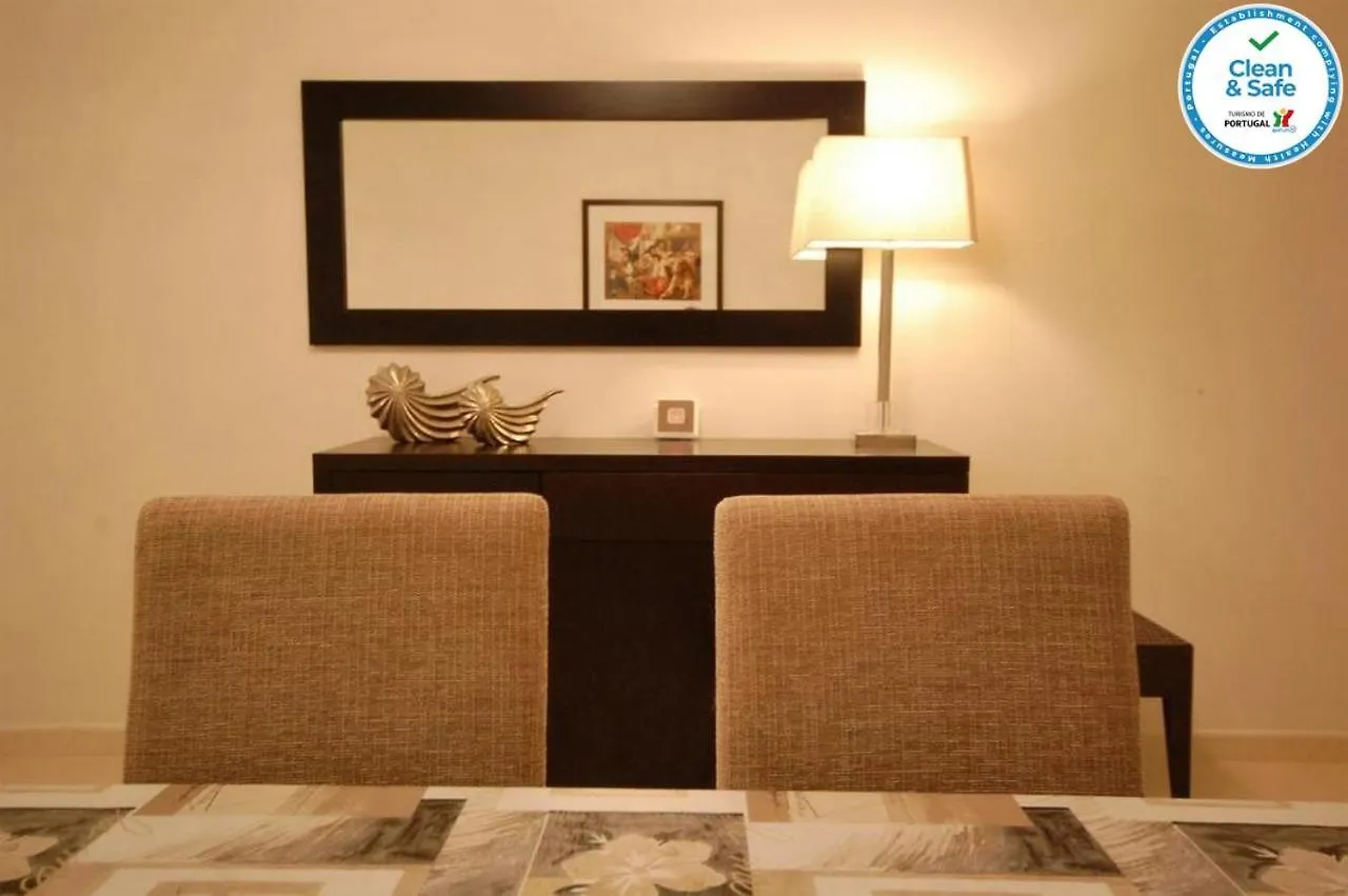 House F São Rafael Beach - Free Wifi&Airco, NETFLIX ready - 300m from the beach Albufeira Casa de Férias